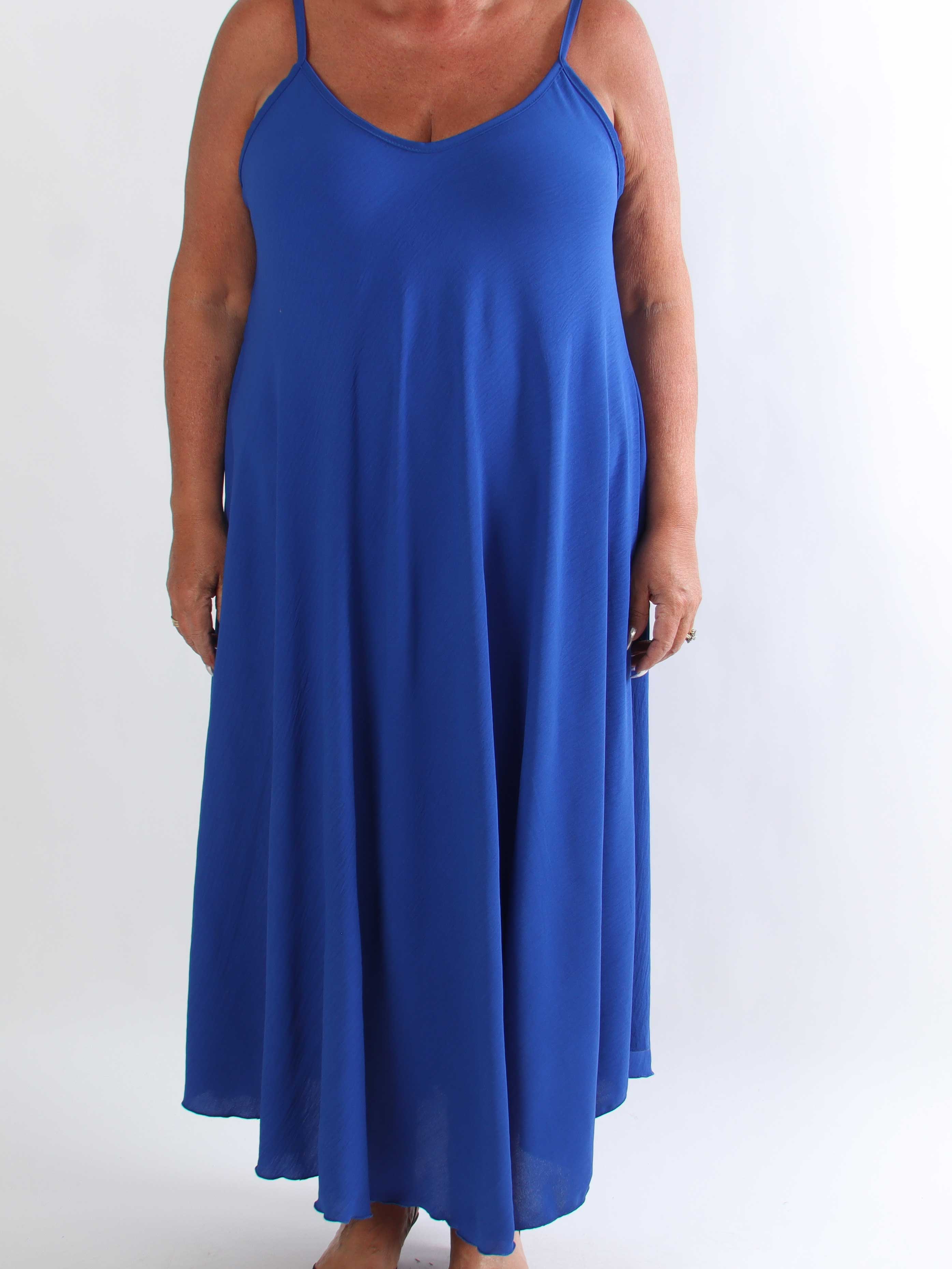 Marceline Long - Lang plus size stropkjole i viskose med A-facon
